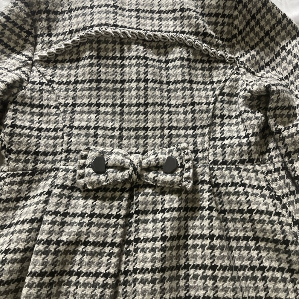Rewind Women’s Houndstooth Coat Ruffle Trim Button Front Jacket Black Gray Sz S - Picture 5 of 14